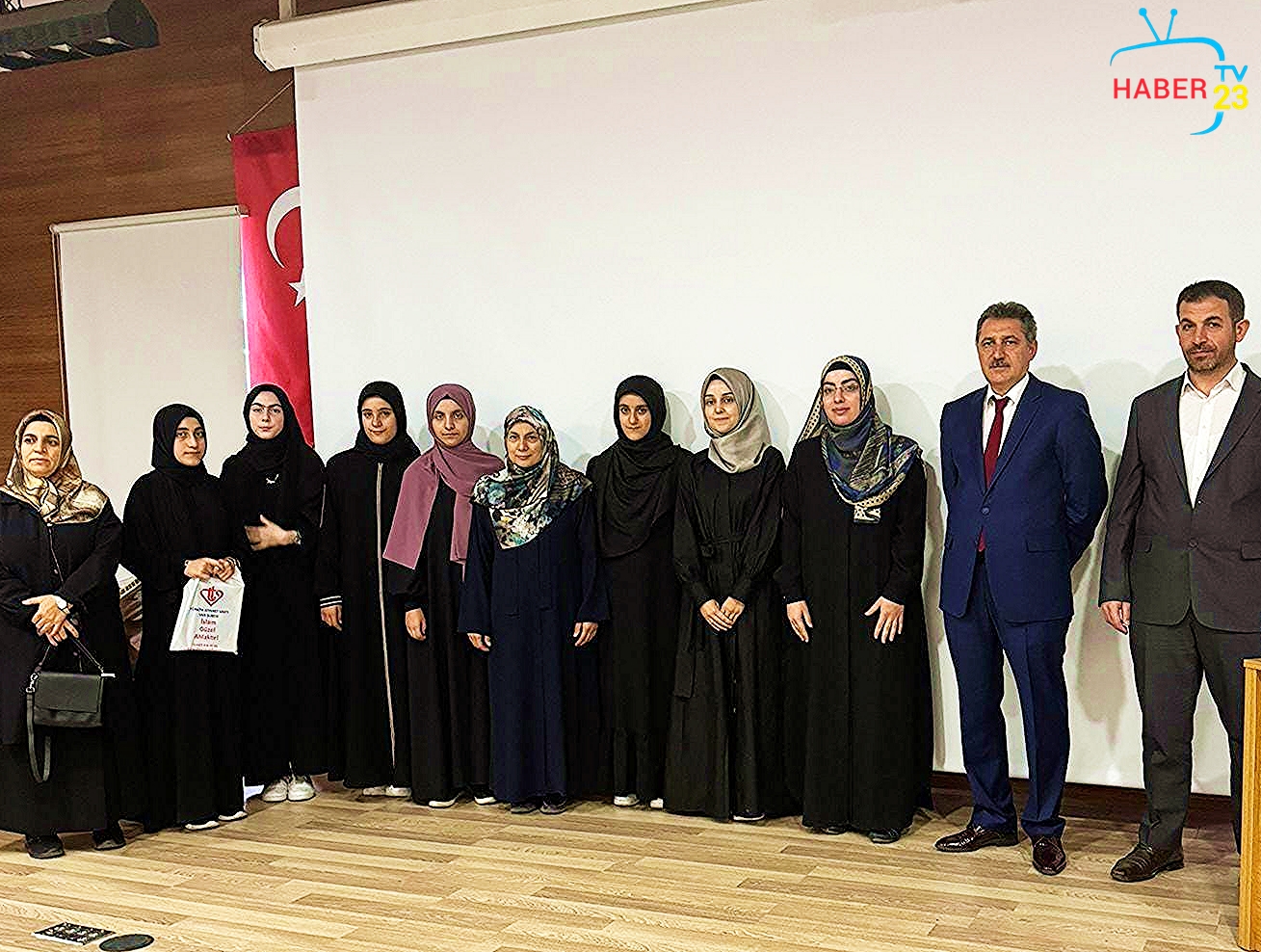 Elazığ Kur’an Kurslarından Büyük Başarı