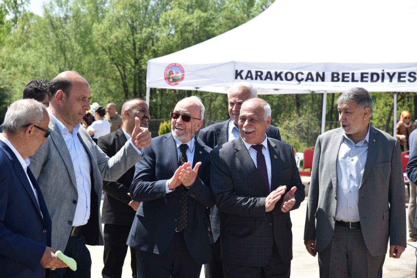 Başkan Dumandağ, Karakoçan’daki Çocuk Şenliğinde Miniklerin Sevincine Ortak Oldu 