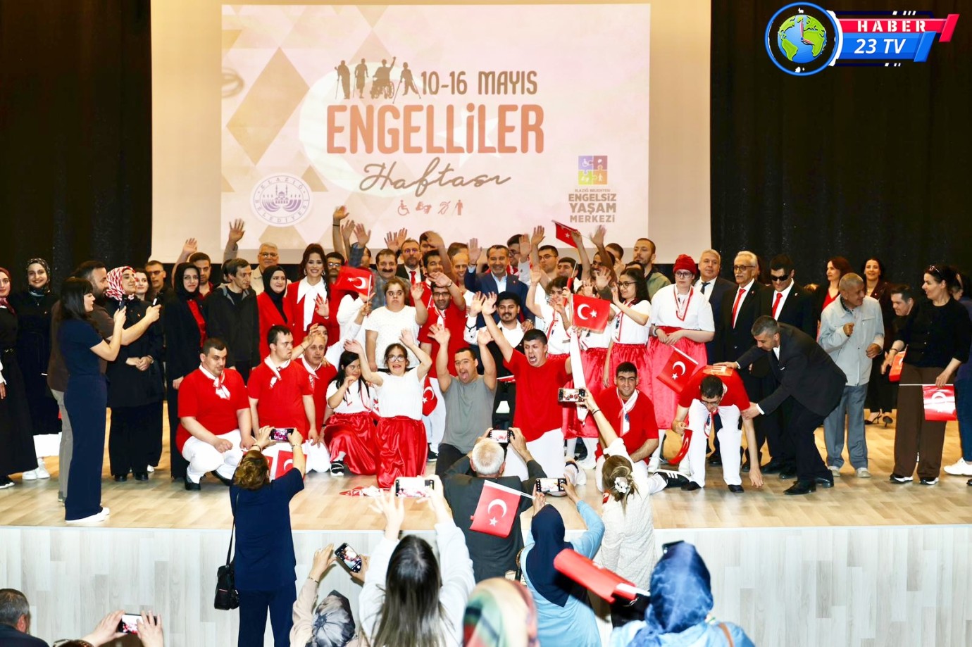 Engelliler Haftası'na Özel Duygu Dolu Program