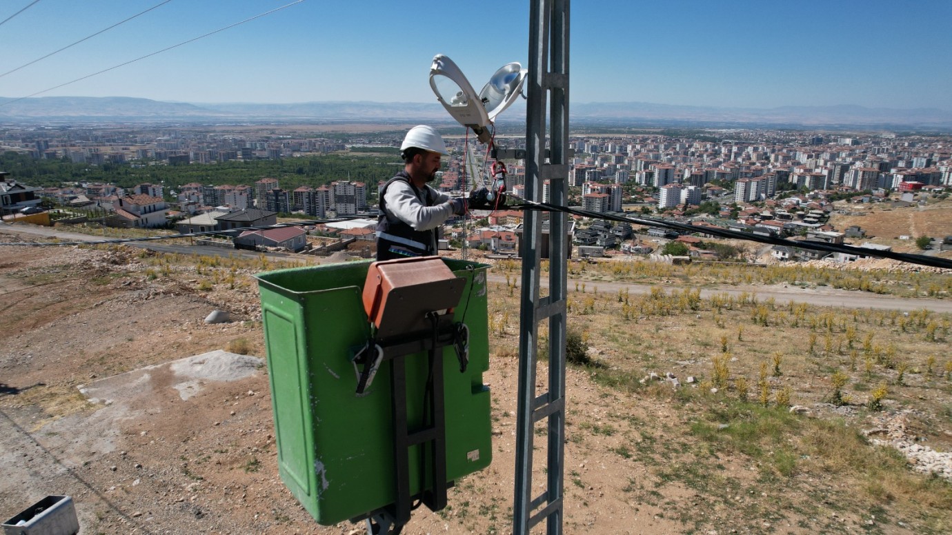 Fırat Edaş’tan Şebeke Altyapısına 1,3 Milyar Tl’lik Bakım Programı