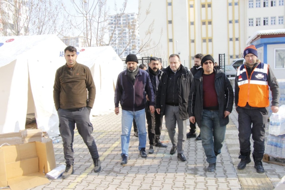 Milletvekili Ağar, deprem bölgesi Malatya'da vatandaşların yanında 