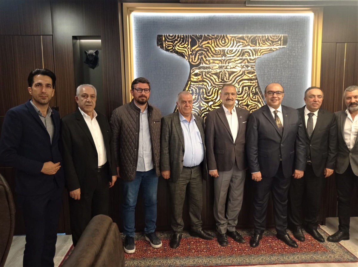 Elazığ Dernekler Federasyonu Başkanı İzmir Adalet Komisyonu Başkanı Oktay Tabur Ziyaret Etti