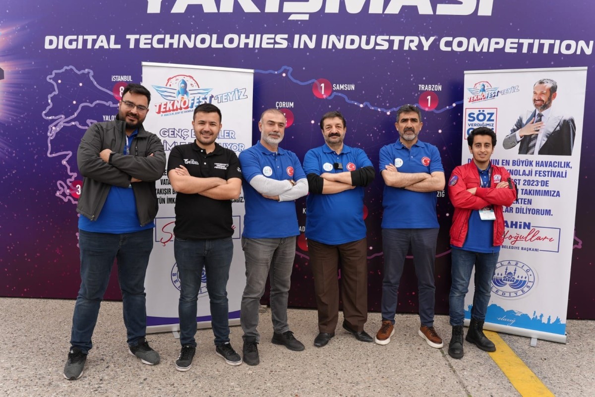 Elazığ Belediyesi’nin Teknofest’te Desteklediği Takım Ödül Aldı
