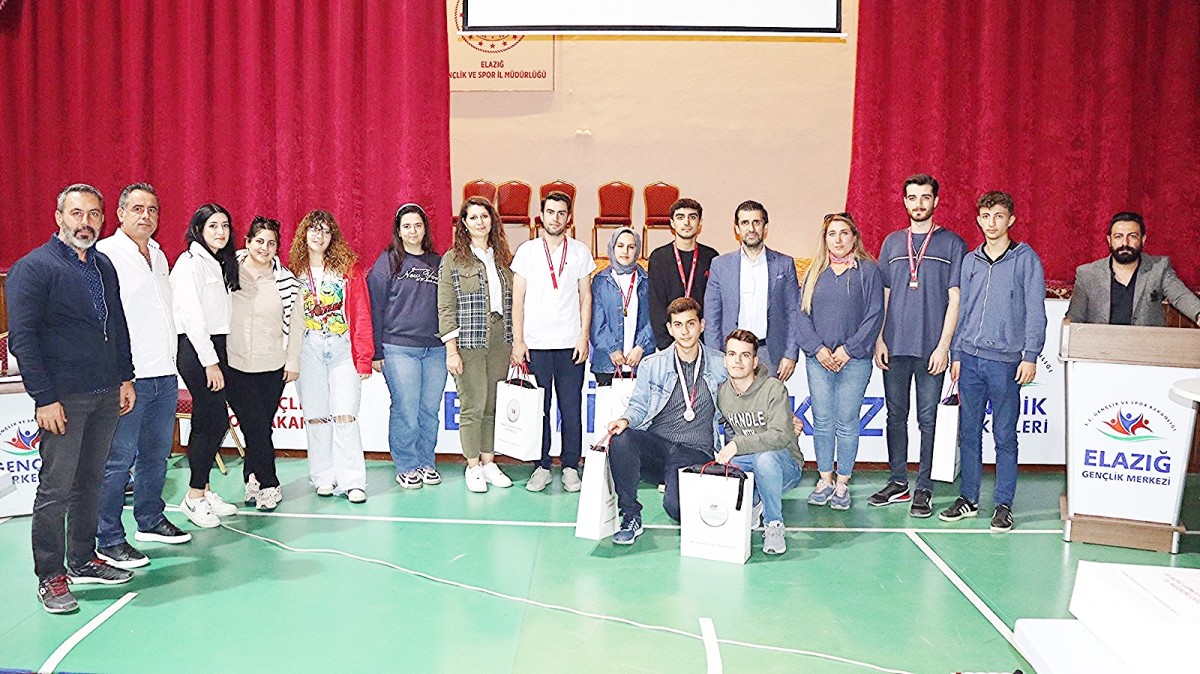 Elazığ’da Bilgi Yarışması İl Finali Gerçekleştirildi